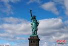 美移民局长新解自由女神像铭文 强调移民需“自立”